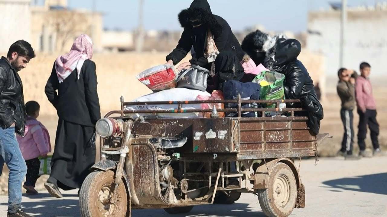 Video | Syrians flee Kurdish-controlled area near Aleppo ahead of army deadline | AFP