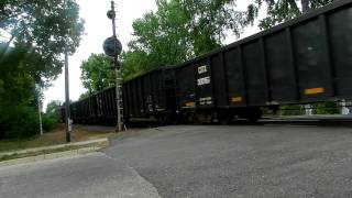 preview picture of video 'CSX Rolls Through Tipp City OH w/ Horn Salute'