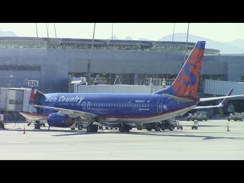 Sun Country Boeing 737-800 Pushback at McCarran Int'l Airport