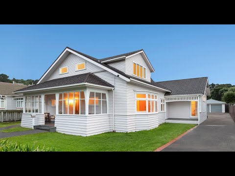 18 Inglis Street, Seatoun - Wellington (Mike Robbers & Craig Lowe)