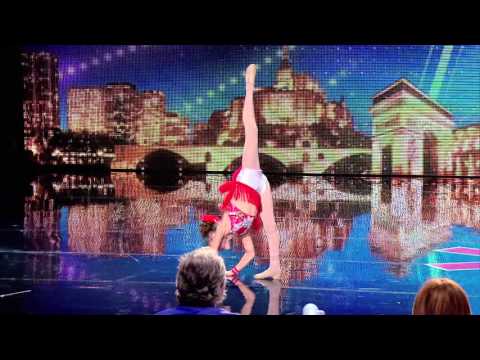 OPHELIE : Very young girl dancing ! France's Got Talent 03 November 2015