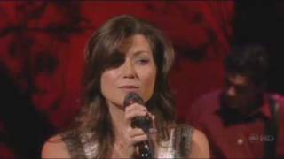 Download lagu The View Amy Grant That s What Love is For... mp3