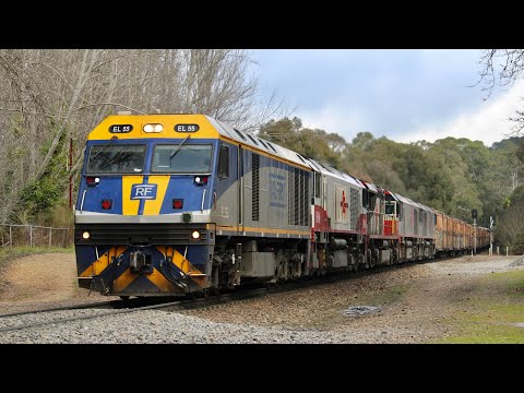 2 SCT Intermodals with ELs leading