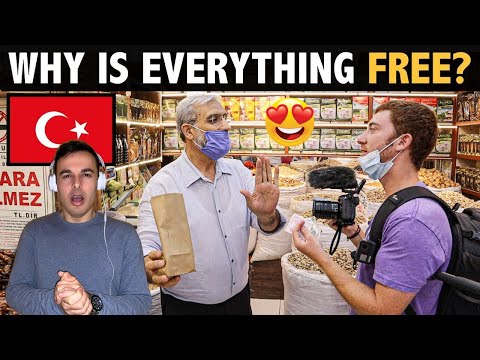 Italian Reaction to 🇹🇷 WHY IS EVERYTHING FREE IN TURKEY? (seriously!)