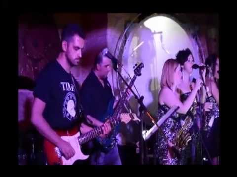 Eclipse of the moon Pink Floyd Cover Band Us and them