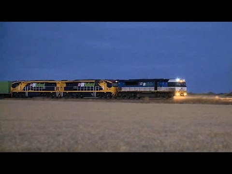 Dawn To Dusk At Geringhap Loop 15/12/2009 - PoathTV Australian Trains & Railways
