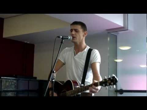 I'm Leaving ~ Andrew Overfield Acoustic Live