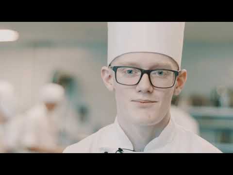 YUM - Karmsund vgs Presentasjon Restaurant  og matfag