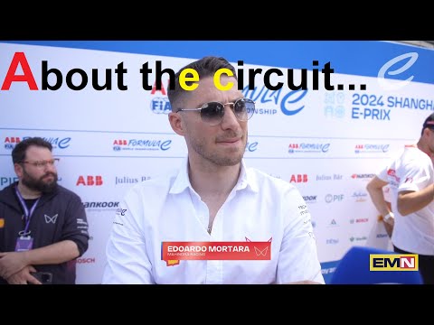 Edoardo Mortara and the races in China with other cars