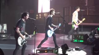 5 Seconds of Summer - American Idiot (Green Day Cover)