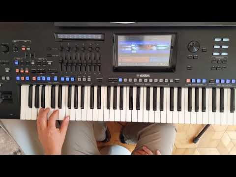 WRÓĆ DO SORRENTO - YAMAHA GENOS