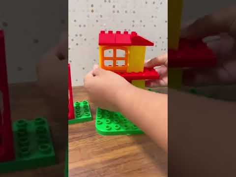 Bloquinho de montar da masha e o urso! Visite nosso site www.topbrasilpresentes.com.br