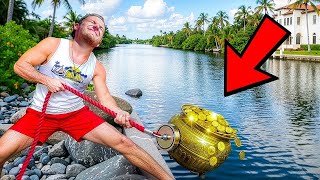 We Pulled A Bag Of TREASURE Out Of The Water (Gold And Silver Jewelry)