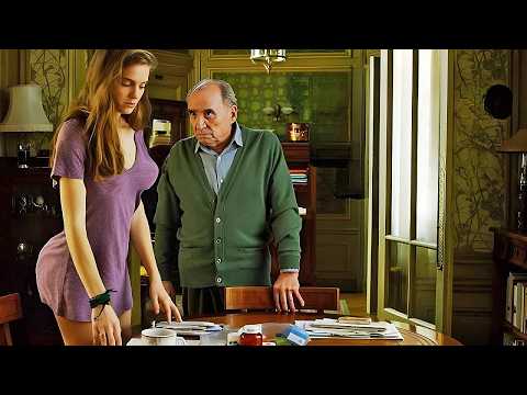 Un Anciano Suertudo Le Da A Una Joven Estudiante Un Lugar Para Quedarse, Por Un Precio...