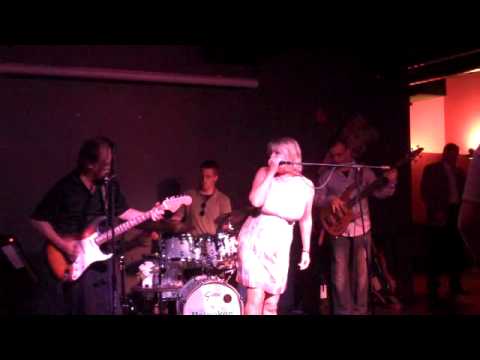 The Elle Gallo Band Live @ Mal's Lounge 'Somebody Bring Me Some Water