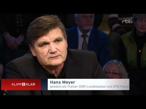 Gefoult von der Marktwirtschaft: Der Kommerz im deutschen Fußball