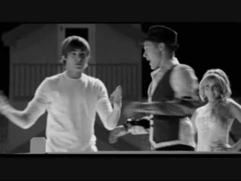 Everyone Wants to Be Ryan's Girlfriend