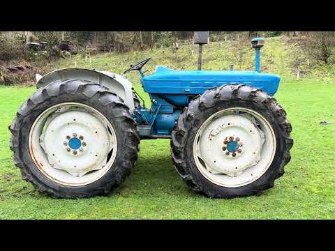 FORD COUNTY 654 SUPER-4 TRACTOR