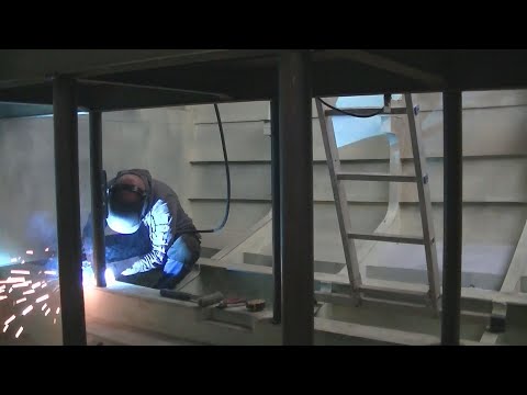 Shibumi Boat Build EP14  - Engine room struts and a new Bulkhead door - Steel Boat Building