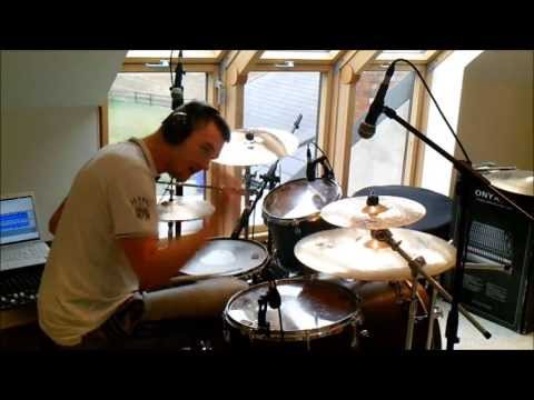 Queens of the Stone Age - My God is the Sun ( Drum Cover )