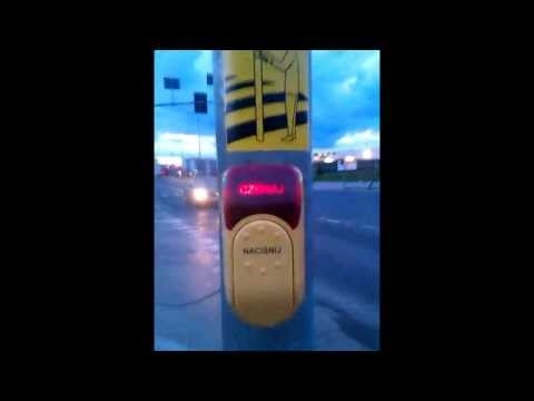 Jak kliknąć przycisk na ulicy aby zapaliło się zielone światło