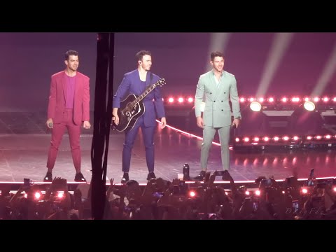 download lagu mp3 mp4 Jonas Brothers Tour 2019 Monterrey, download lagu Jonas Brothers Tour 2019 Monterrey gratis, unduh video klip Jonas Brothers Tour 2019 Monterrey