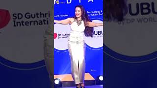 Download lagu Ameesha Patel dances to ‘Kaho Na Pyaar Hai’ song #shorts mp3