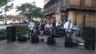 Switch ROCKS The Plaza - Kansas City!