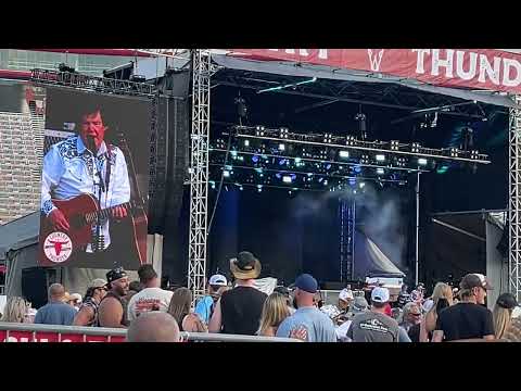Shenandoah - Two Dozen Roses Live Country Thunder 6-28-24