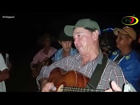 Folia de Reis Goiana de Itaguari pedindo para abrir a porta e acender a luz com Abeni embaixando