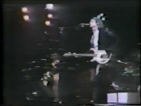 Paul McCartney & Wings - Chicago 1976 News Report