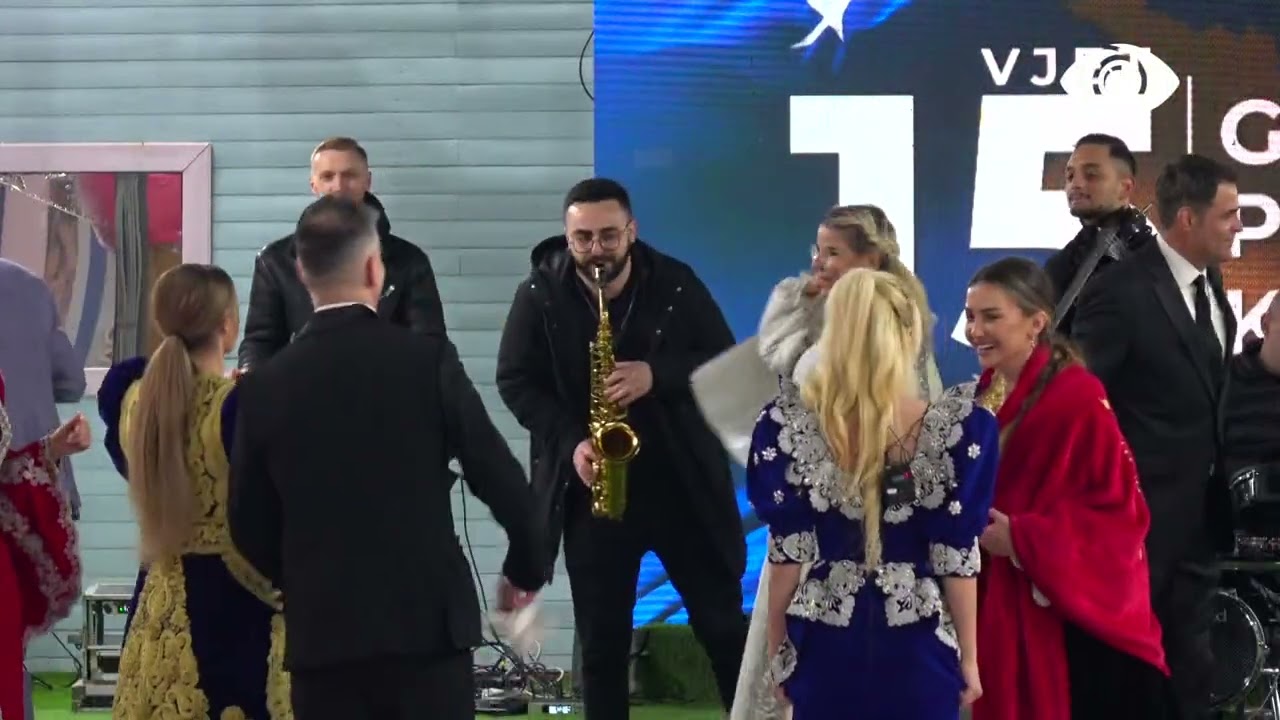 Po ju këndon Lulushi/ Armaldo ironizon Luizin