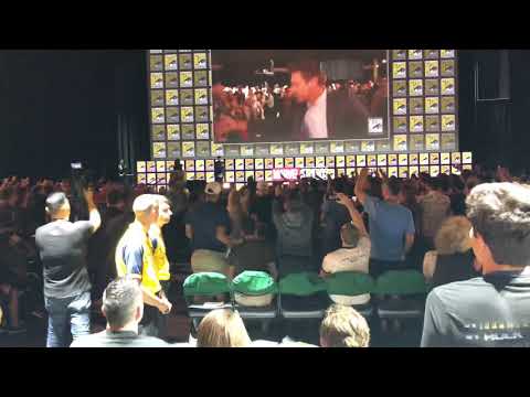 Hawkeye - Jeremy Renner Enters Hall H Comic-Con Marvel Panel 2019 - SDCC
