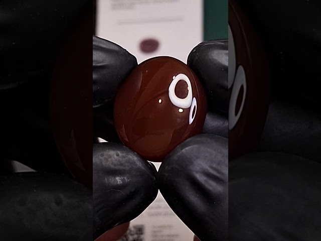 حجر عقيق طبيعي كرزي يماني مفحوص و موثق بشهادة مختبر