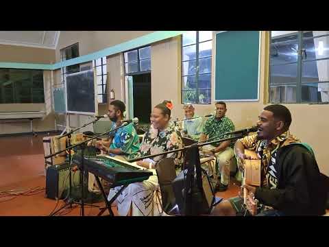 Tucake Mai - Performed by Taitusi Mareau, TEAH & Band.🎤🎵