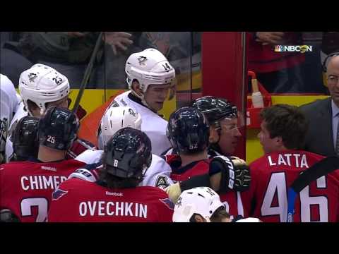 Gotta See It: Brawl breaks out on Penguins bench