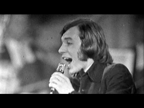 Karel Gott - Žaluju ptákům (When We Were Young) live 1970