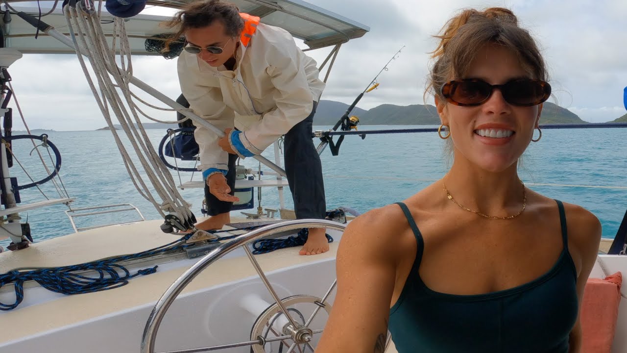 SMASHING OUR AVERAGES: On our 40yr old steel yacht - Sailing the Whitsundays