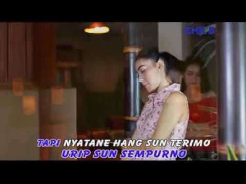 KEBELENGGU - VITA ALVIA