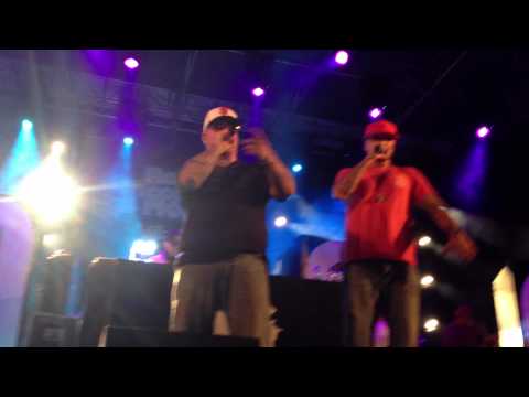 Club Dogo - Niente è impossibile (Live@Roma)