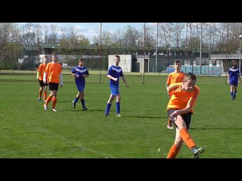 UKS IWICZNA 2002 - LKS MAZOWSZE MIĘTNE 2002 I połowa meczu