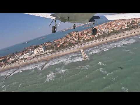 Venezia-Lido approach and landing