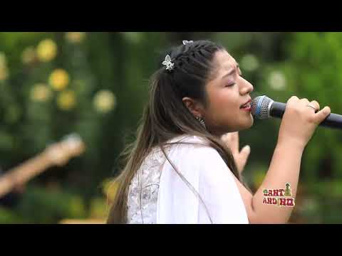 GERALDINE JUSTO Y ORQUESTA .   TEMA / CINCO DE LA MAÑANA  - TRES AMORES