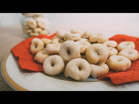 Occhi di Santa Lucia – Come fare i dolci tipici della festa di Santa Lucia ( taralli dolci glassati)