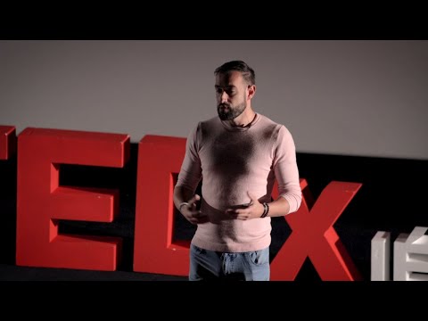 Pour briller, trouve ta singularité ! | Mathieu Thomas | TEDxIESEGParis