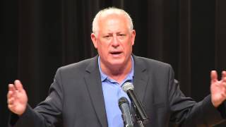 preview picture of video 'Governor Quinn Opens Job Fair for Soon-to-Open Pullman Park Retail Development'