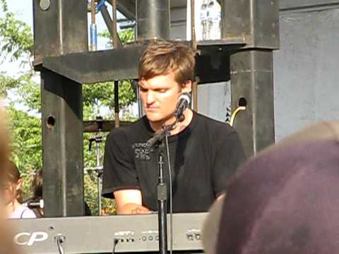 Cold War Kids - We Used To Vacation @ Lollapalooza 2009 in Chicago