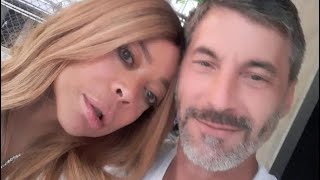 Wendy Williams CUDDLES UP To ‘SEXY’ Pizza Restaurateur MARK IACONO! She Leads With DESPERATE ENERGY!