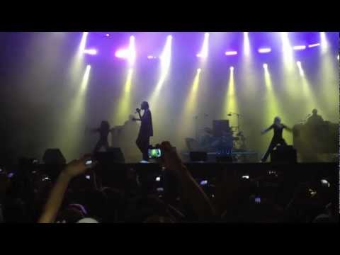 Snoop Dogg - I wanna Rock Live (Entrata) Rock in Roma@Ippodromo delle capannelle 03/07/12