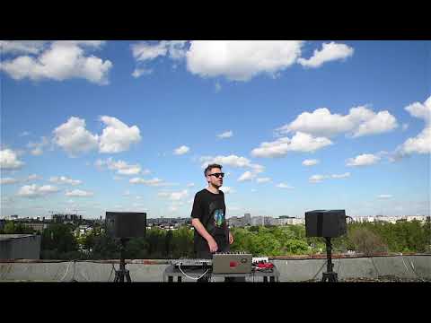 Floog is taking us to a journey with 100% Own Production & Mostly Unreleased Gems.